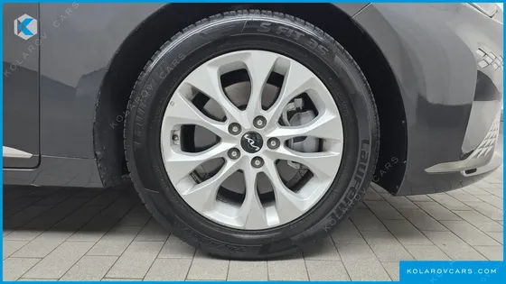 KIA K8 2.5 GASOLINE 2WD