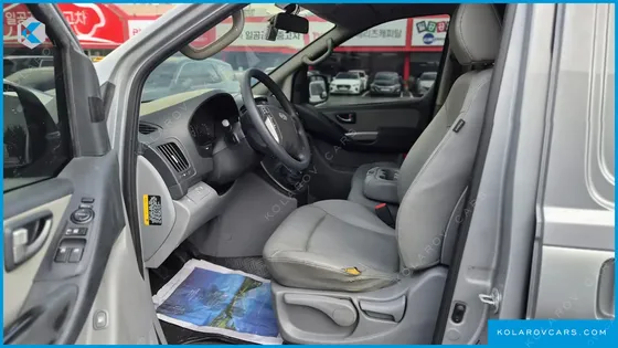 HYUNDAI STAREX 3-SEATER VAN