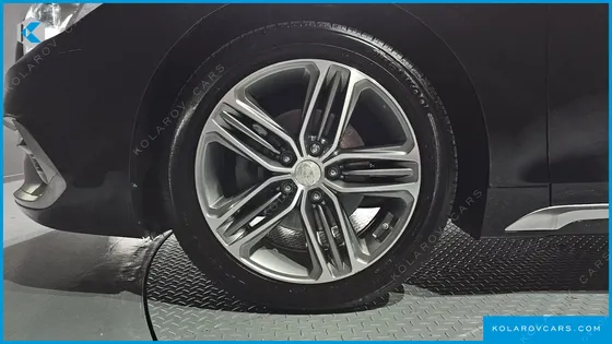 HYUNDAI GRANDEUR EXCLUSIVE