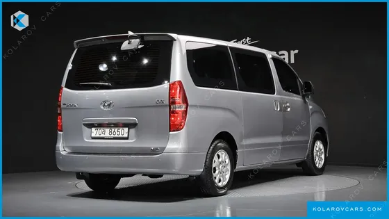 HYUNDAI STAREX 11-SEATER WAGON