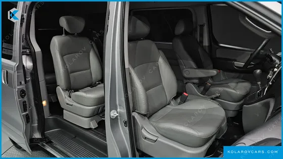 HYUNDAI STAREX 11-SEATER WAGON