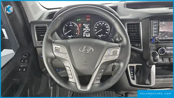 HYUNDAI SOLATI 15-SEATER