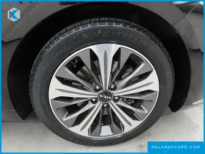 KIA K8 2.5 GASOLINE 2WD