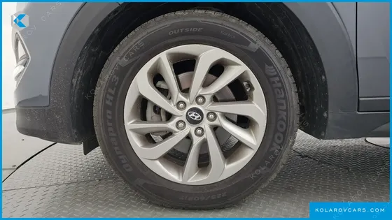 HYUNDAI TUCSON DIESEL 1.7 2WD