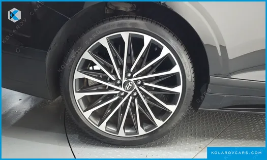 HYUNDAI GRANDEUR CALLIGRAPHY