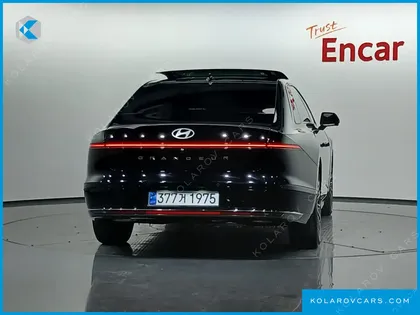 HYUNDAI GRANDEUR CALLIGRAPHY