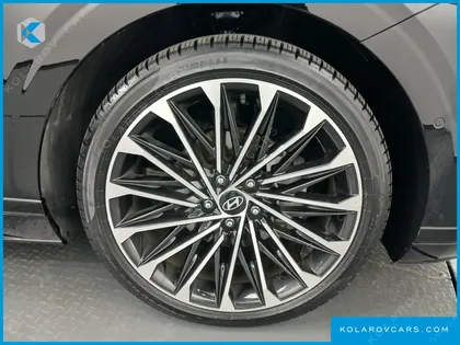 HYUNDAI GRANDEUR CALLIGRAPHY