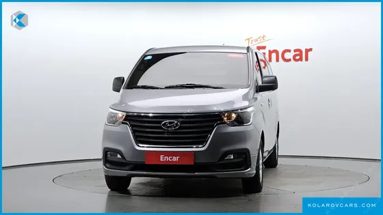 HYUNDAI STAREX VAN 3-SEATER
