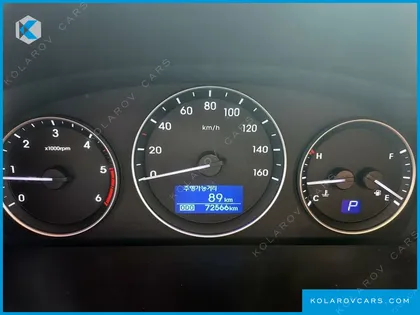 HYUNDAI STAREX WAGON 12-SEATER