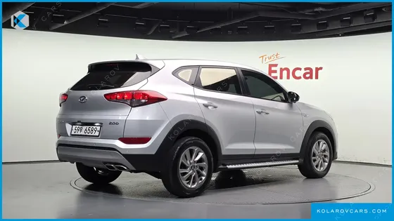 HYUNDAI TUCSON DIESEL 2.0 2WD