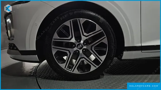 HYUNDAI GRANDEUR EXCLUSIVE