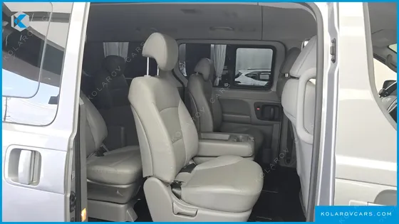 HYUNDAI STAREX 4WD WAGON 11-SEATER