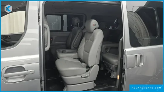 HYUNDAI STAREX 4WD WAGON 11-SEATER