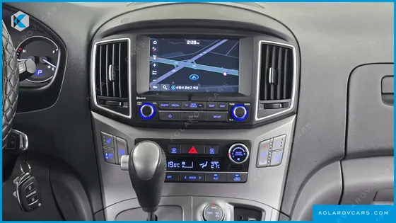 HYUNDAI STAREX 4WD WAGON 11-SEATER