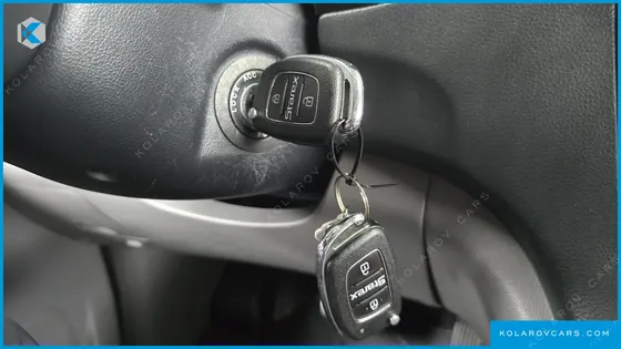 HYUNDAI STAREX 4WD WAGON 11-SEATER
