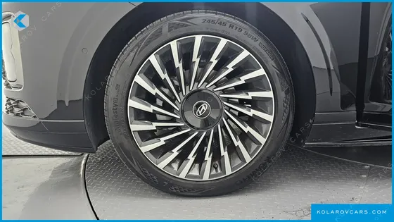 HYUNDAI GRANDEUR CALLIGRAPHY