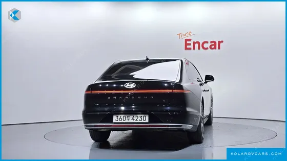 HYUNDAI GRANDEUR PREMIUM