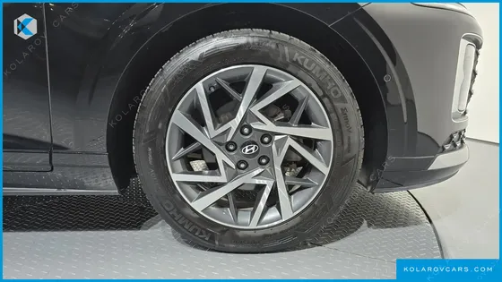 HYUNDAI GRANDEUR PREMIUM