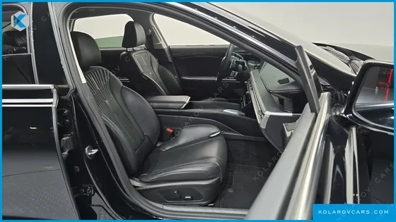 HYUNDAI GRANDEUR PREMIUM