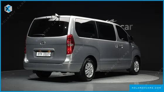 HYUNDAI STAREX VAN 3-SEATER
