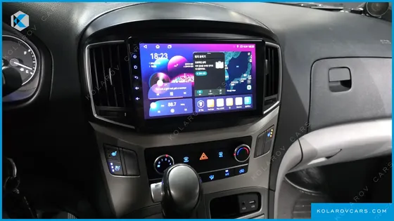 HYUNDAI STAREX VAN 3-SEATER