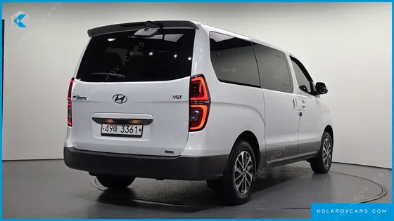 HYUNDAI STAREX 4WD URBAN 9-SEATER