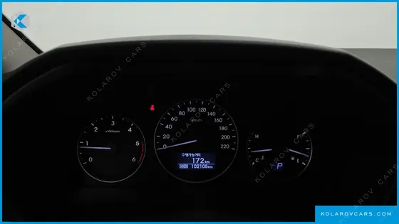 HYUNDAI STAREX 4WD URBAN 9-SEATER
