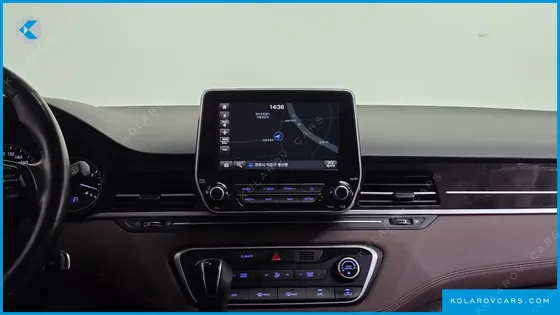 HYUNDAI STAREX 4WD URBAN 9-SEATER