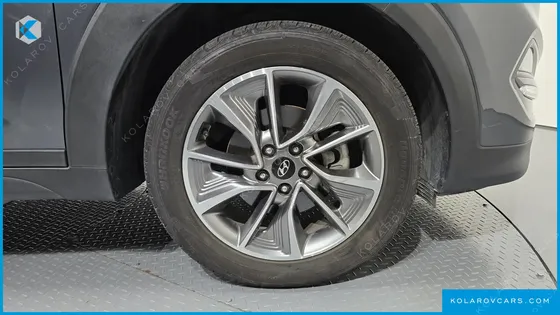 HYUNDAI TUCSON DIESEL 2.0 2WD