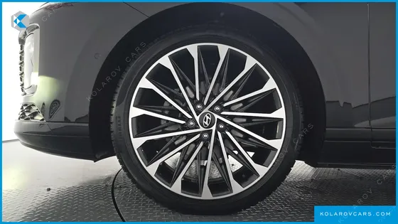 HYUNDAI GRANDEUR CALLIGRAPHY