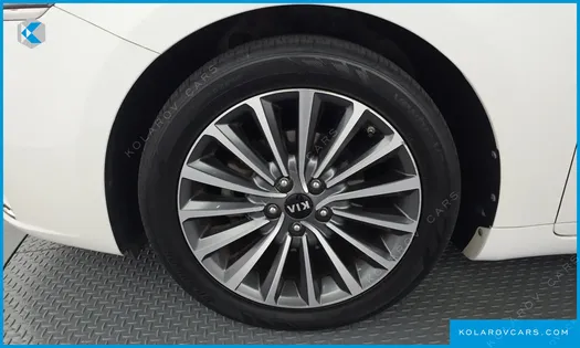 KIA K7 3.0 LPI LUXURY (RENTAL CAR)