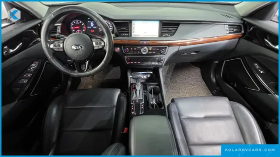 KIA K7 3.0 LPI LUXURY (RENTAL CAR)
