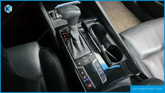 KIA K7 3.0 LPI LUXURY (RENTAL CAR)