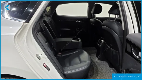 KIA K7 3.0 LPI LUXURY (RENTAL CAR)