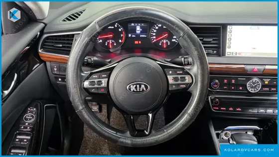 KIA K7 3.0 LPI LUXURY (RENTAL CAR)
