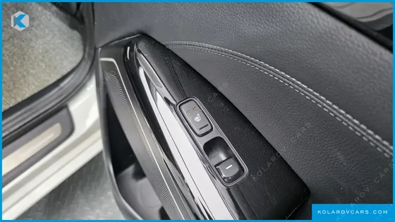KIA K7 3.0 LPI LUXURY (RENTAL CAR)