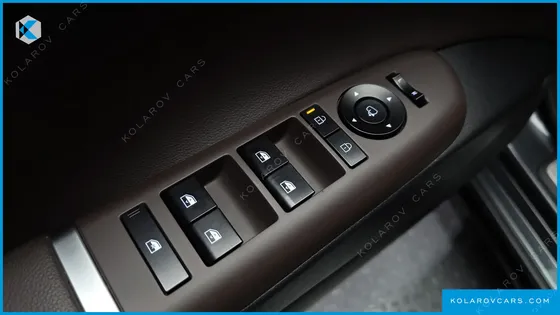 HYUNDAI GRANDEUR PREMIUM