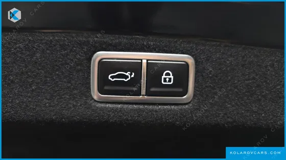 HYUNDAI GRANDEUR PREMIUM