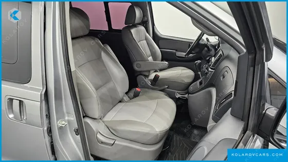 HYUNDAI STAREX WAGON 11-SEATER