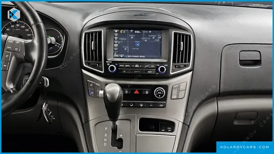 HYUNDAI STAREX WAGON 11-SEATER