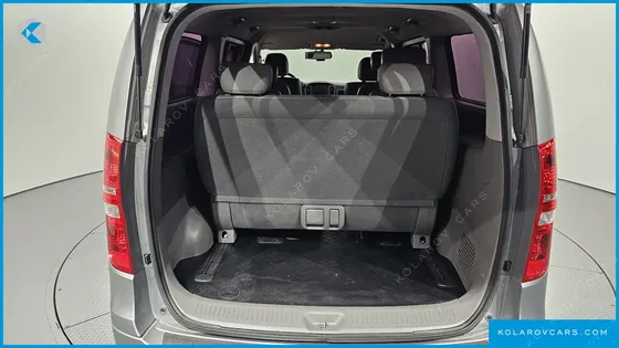 HYUNDAI STAREX WAGON 11-SEATER