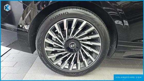 HYUNDAI GRANDEUR CALLIGRAPHY