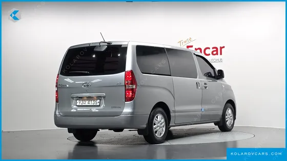 HYUNDAI STAREX VAN 3-SEATER