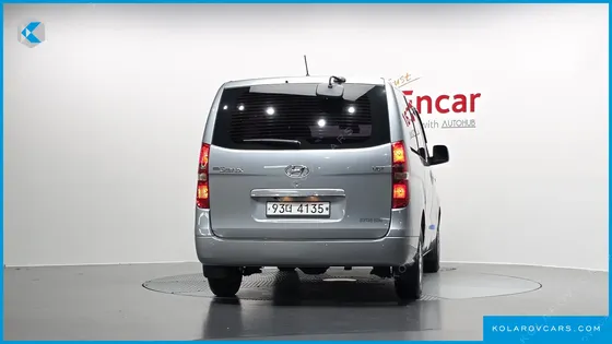 HYUNDAI STAREX VAN 3-SEATER