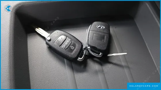 HYUNDAI STAREX VAN 3-SEATER