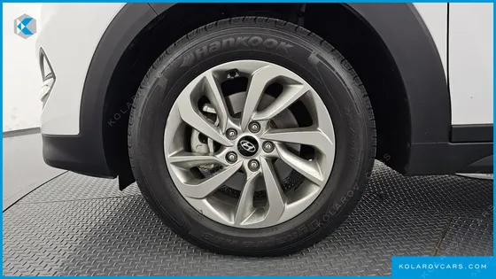 HYUNDAI TUCSON DIESEL 2.0 2WD