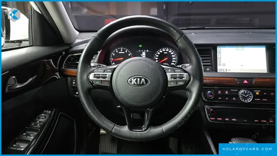 KIA K7 3.0 LPI LUXURY (RENTAL CAR)