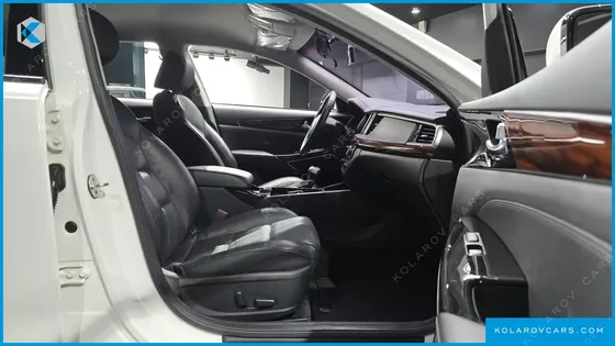 KIA K7 3.0 LPI LUXURY (RENTAL CAR)