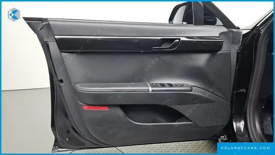 HYUNDAI GRANDEUR PREMIUM