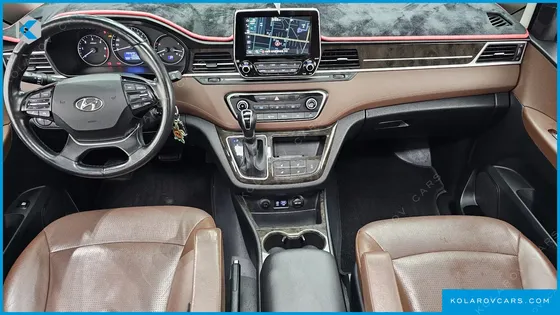 HYUNDAI STAREX 4WD URBAN 9-SEATER